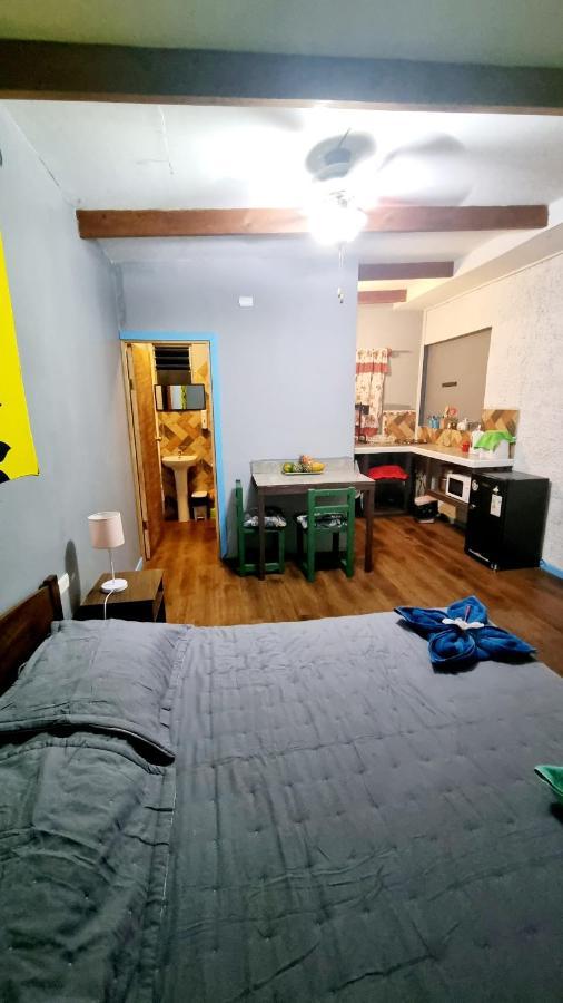 Hostal Henua Roa Анґа-Роа Екстер'єр фото