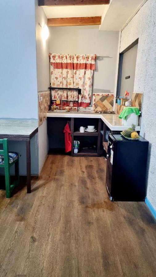 Hostal Henua Roa Анґа-Роа Екстер'єр фото